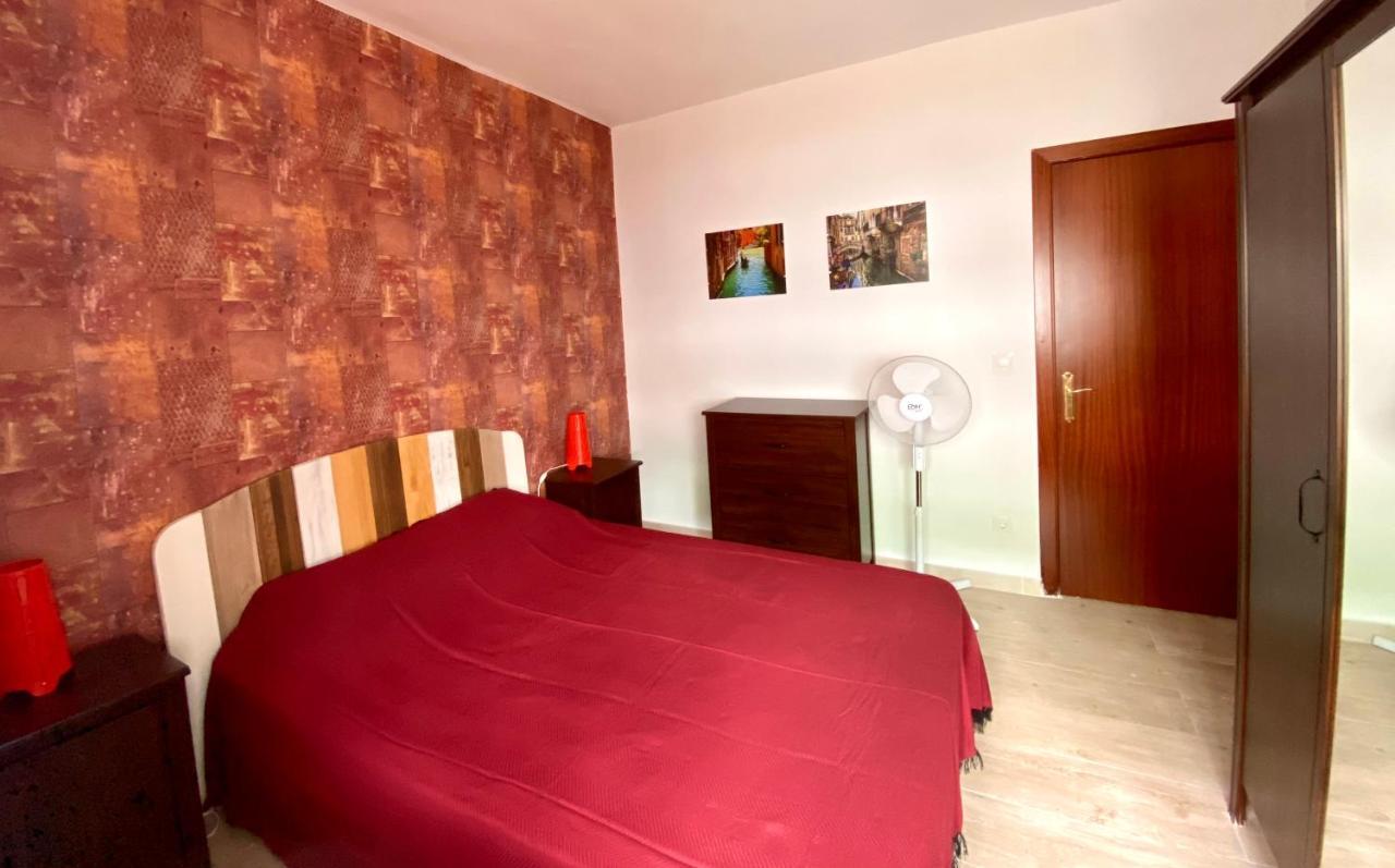 Town House With Patio In Quiet Residential Area 10 Min From Beach Torremolinos Zewnętrze zdjęcie